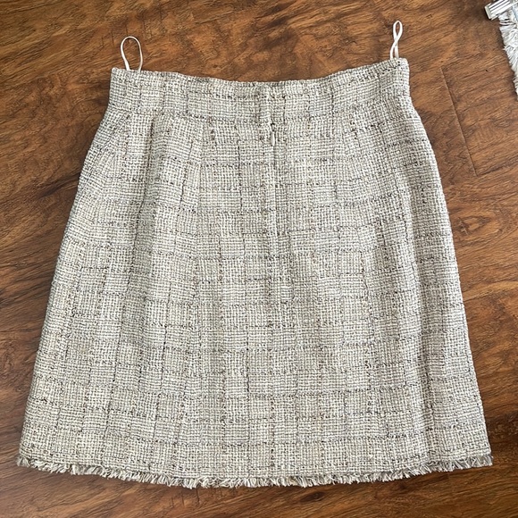 CHANEL 25S TWEED MINI SKIRT 303